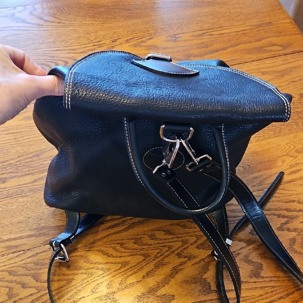 Roots Black Leather Backpack - Picture 6 of 15